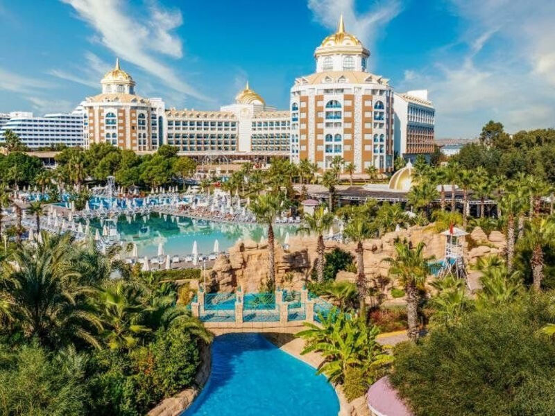 Delphin Be Grand Resort