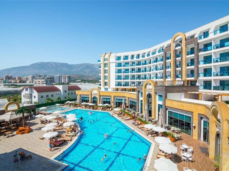 Delphin Deluxe Resort