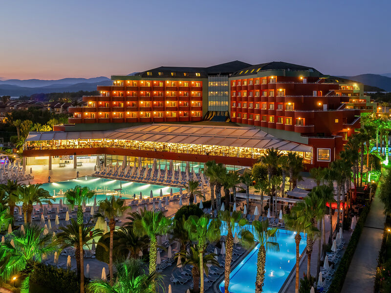 Delphin Deluxe Resort