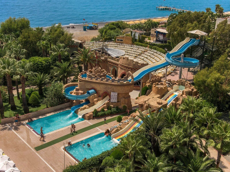 Delphin Deluxe Resort