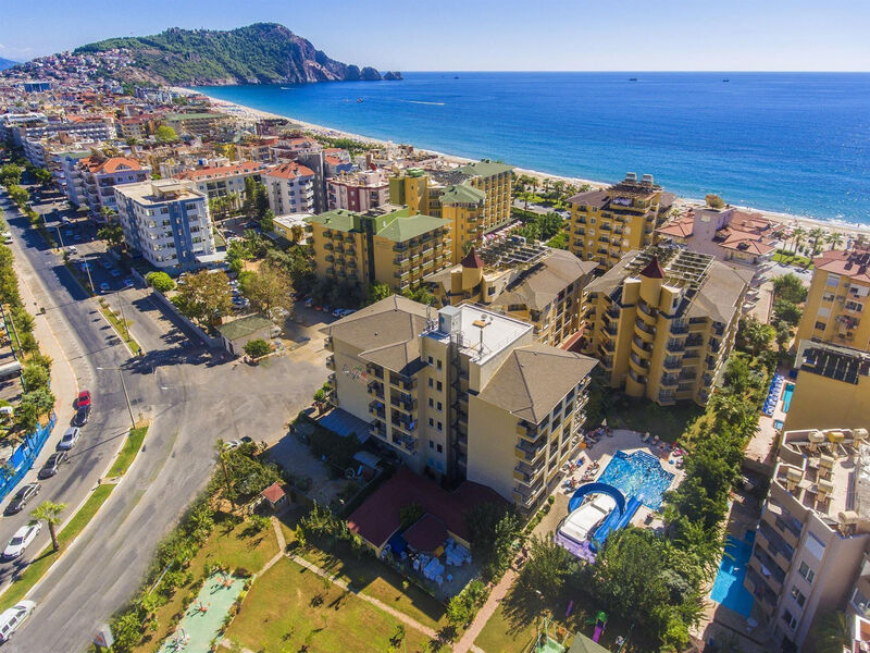 Delphin Imperial Lara