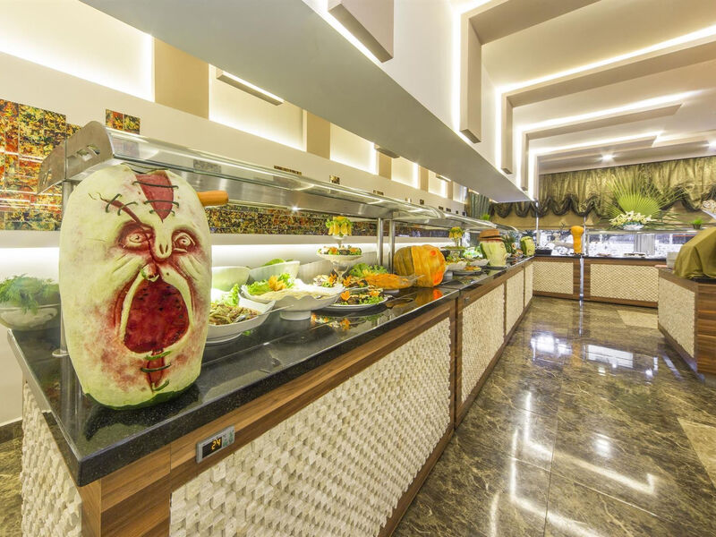 Delphin Imperial Lara