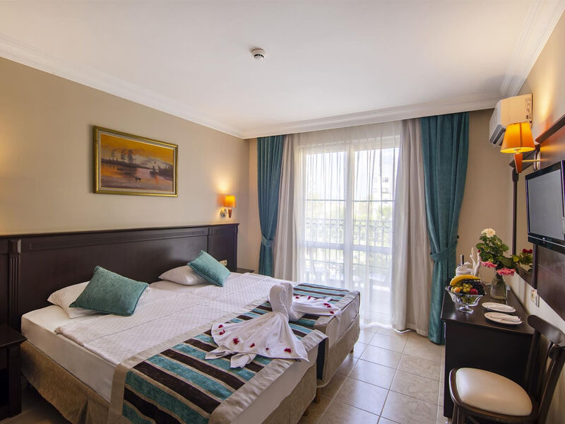 Delphin Imperial Lara