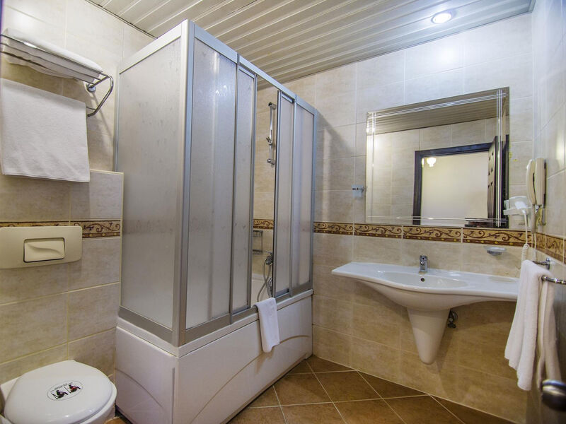 Delphin Imperial Lara