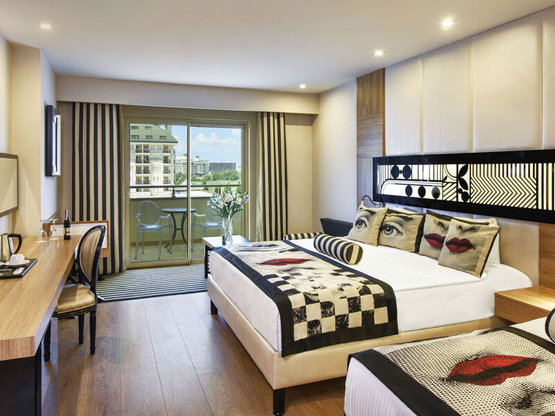Delphin Imperial