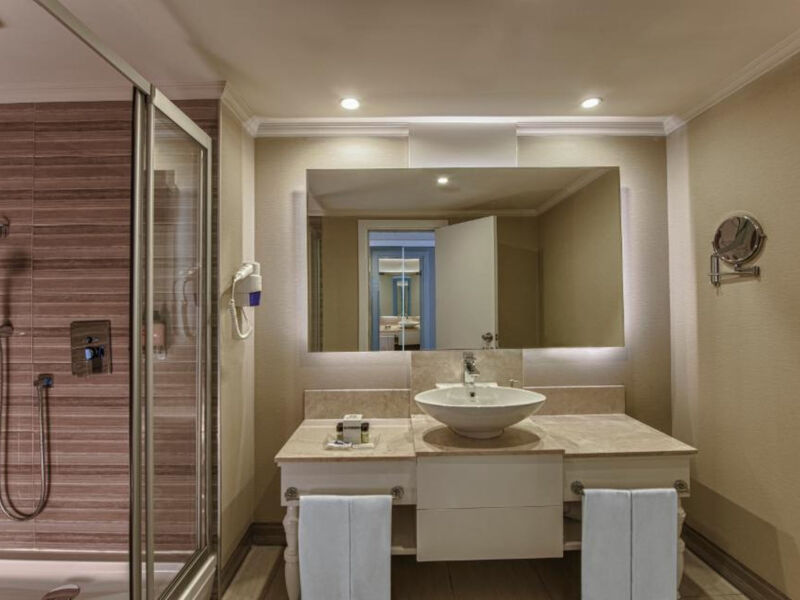 Delphin Imperial