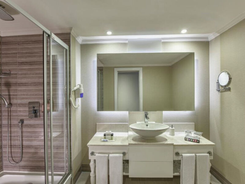 Delphin Imperial