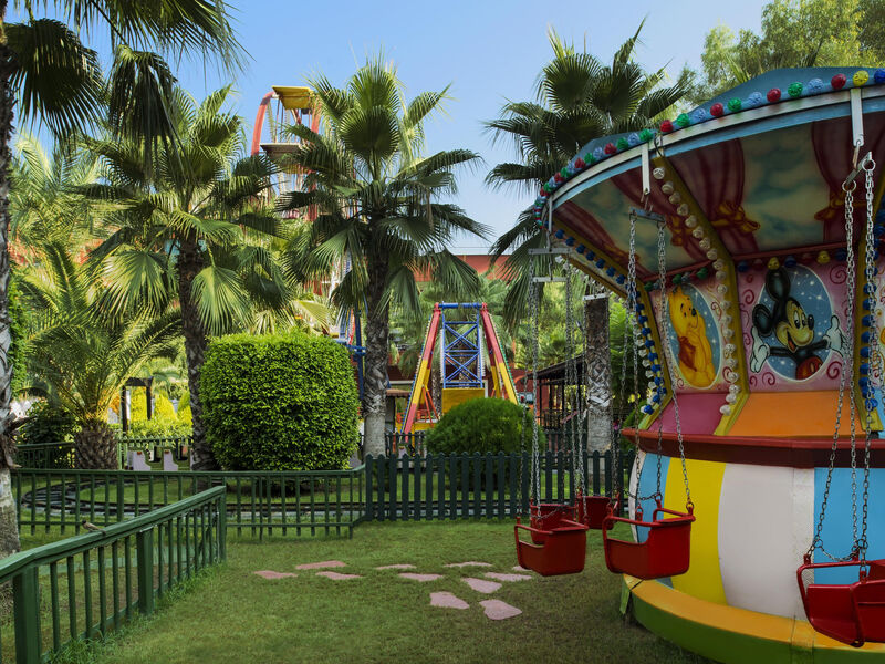 Delphin Palace