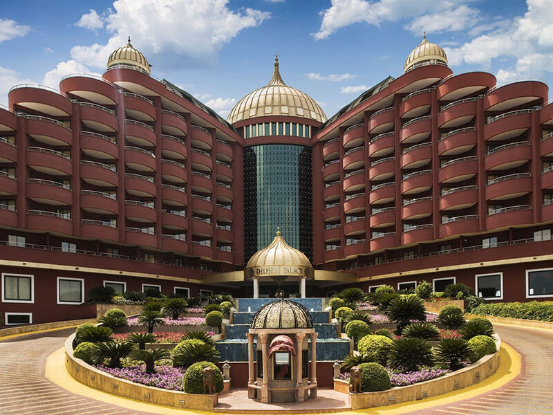 Delphin Palace