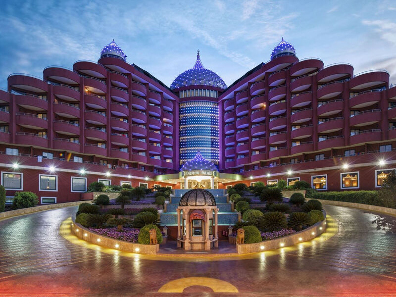 Delphin Palace