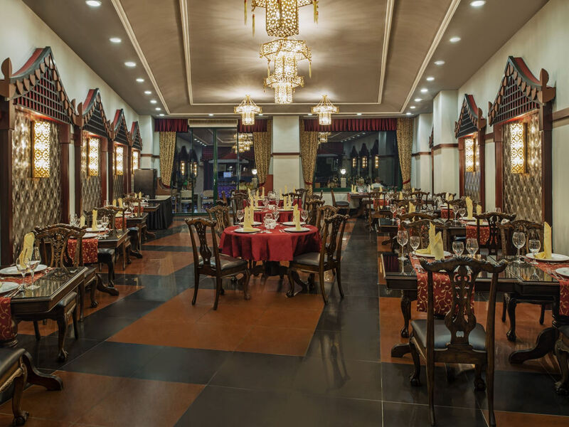Delphin Palace