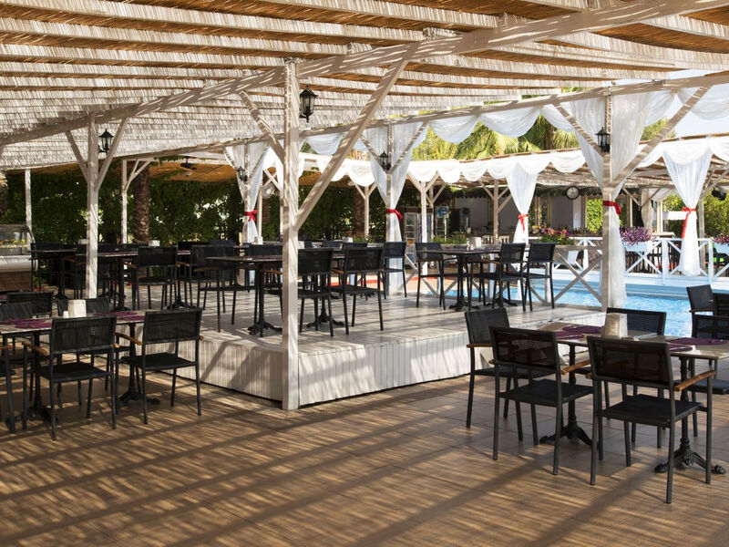 Delphin Palace