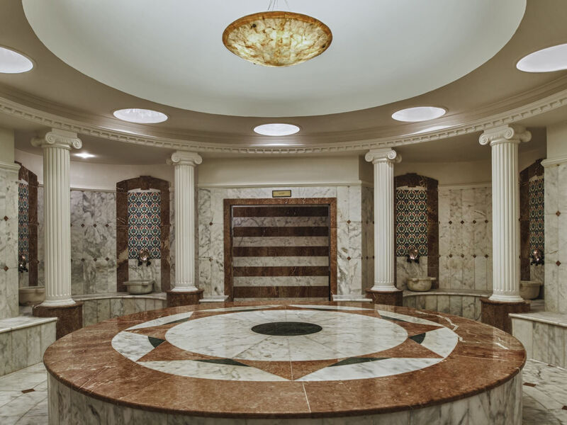 Delphin Palace