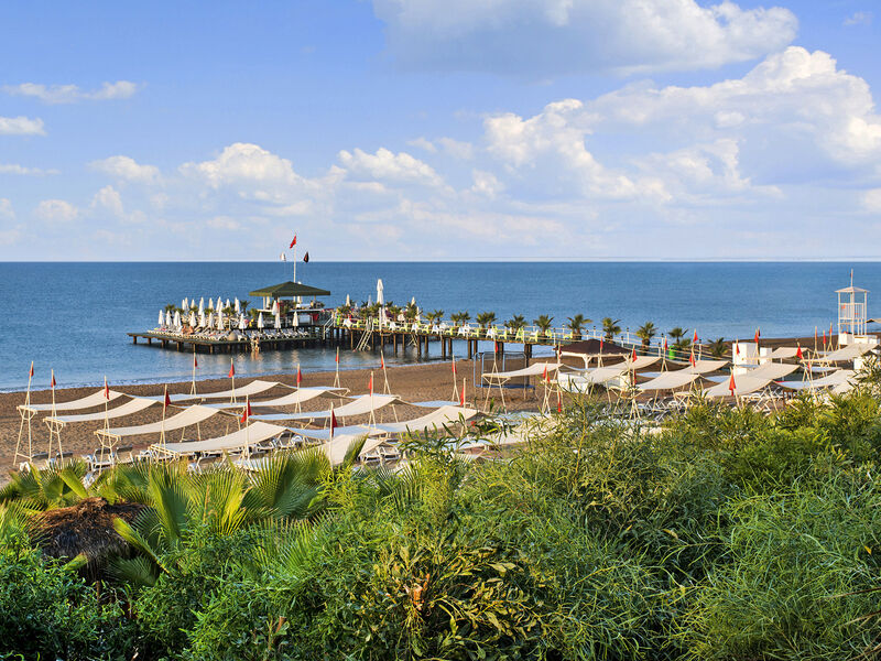 Delphin Palace