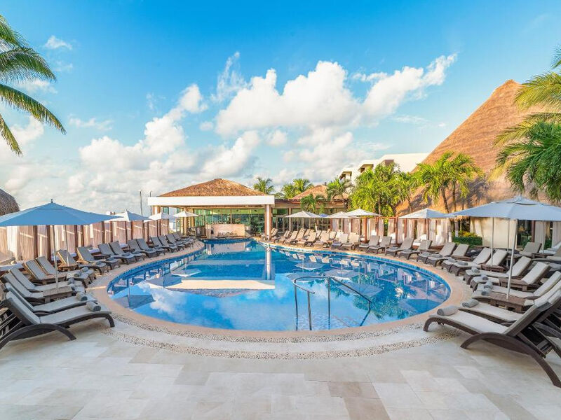 Desire Riviera Maya Resort