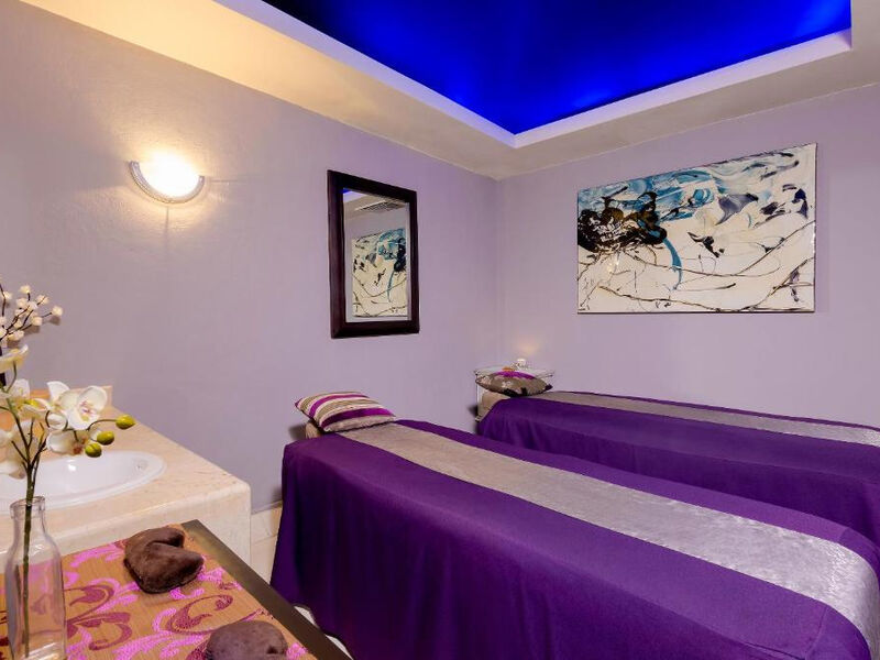 Desire Riviera Maya Resort