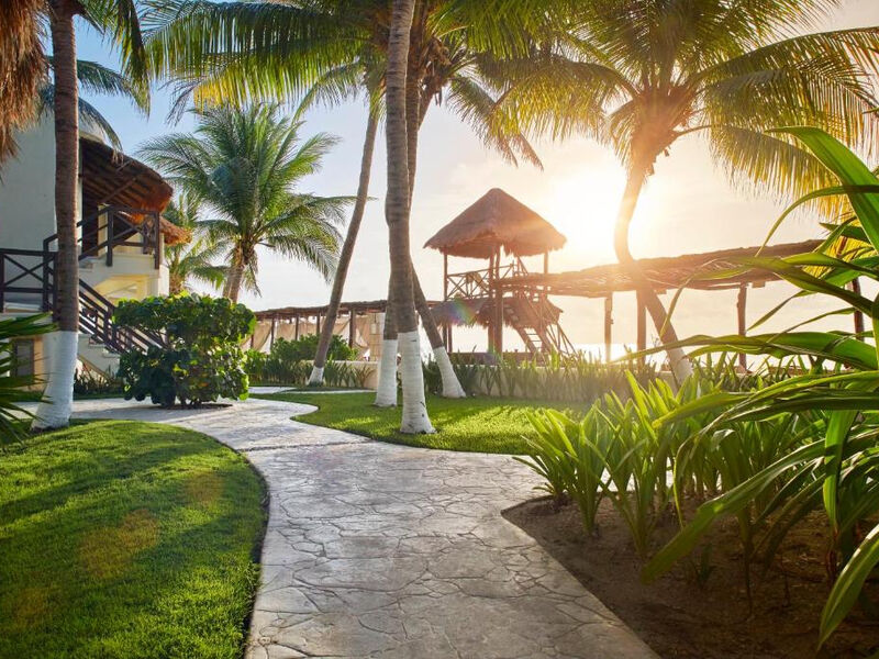Desire Riviera Maya Resort