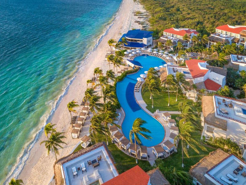 Desire Riviera Maya Pearl Resort