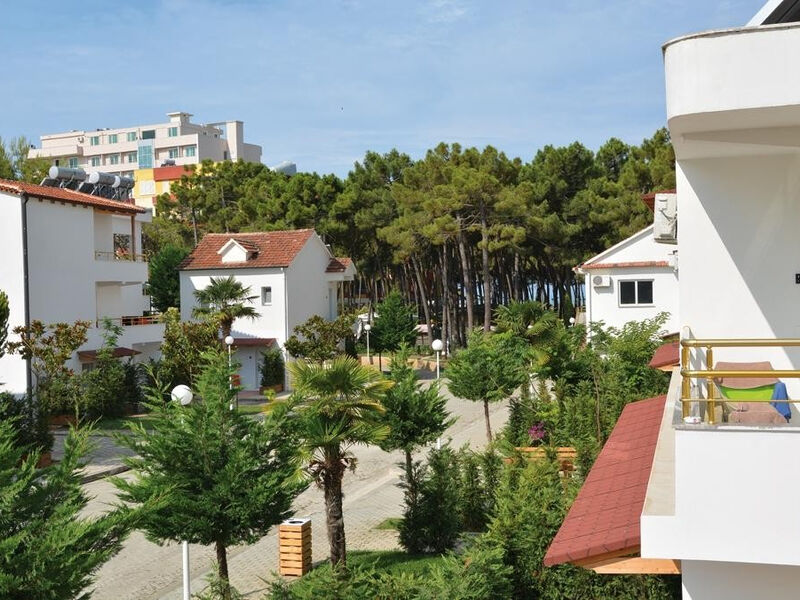 Diamma Resort