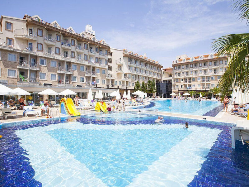 Diamond Beach Hotel & Spa