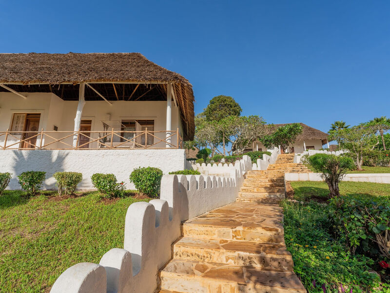 Diamonds Mapenzi Beach Club