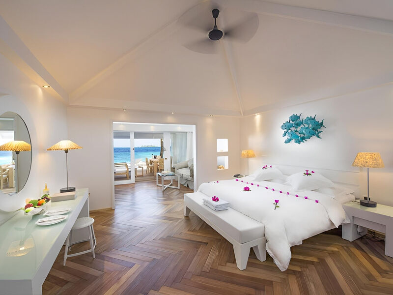 Diamonds Thudufushi