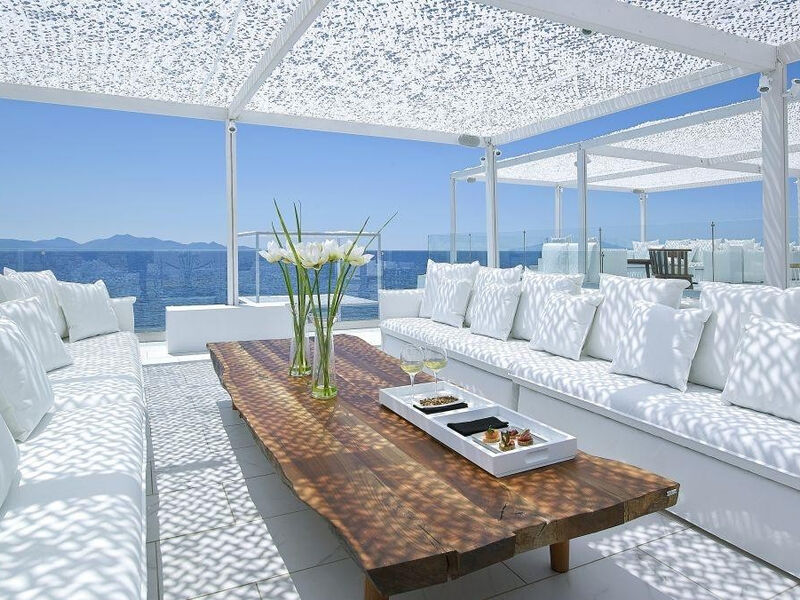 Dimitra Beach Hotel & Suites