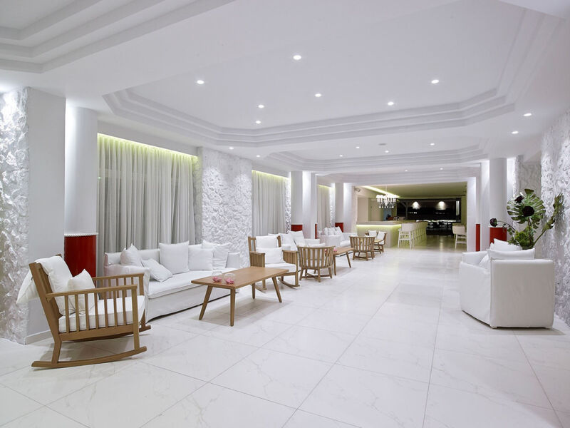 Dimitra Beach Hotel & Suites