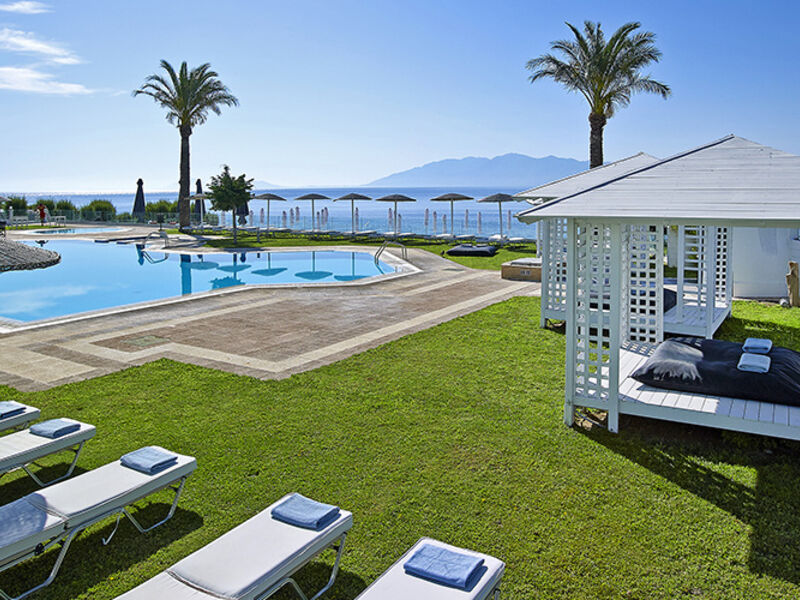 Dimitra Beach Hotel & Suites