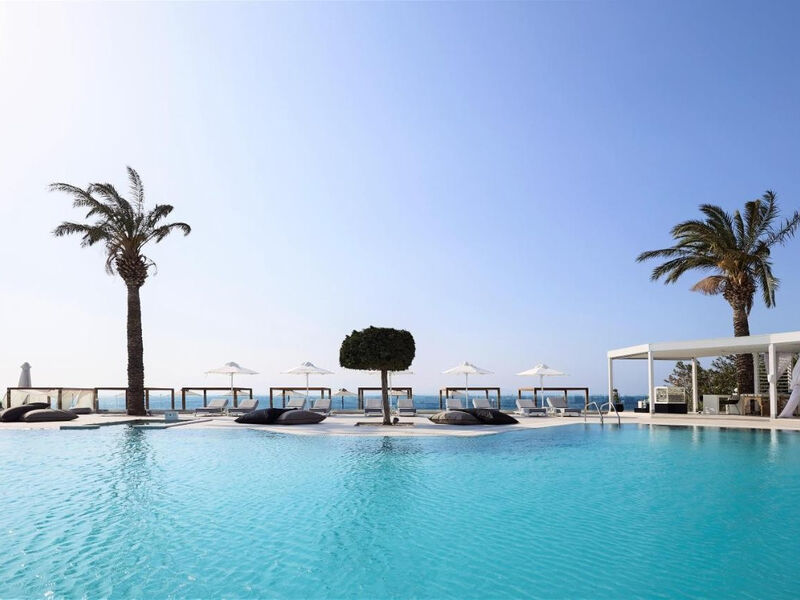 Dimitra Beach Hotel & Suites