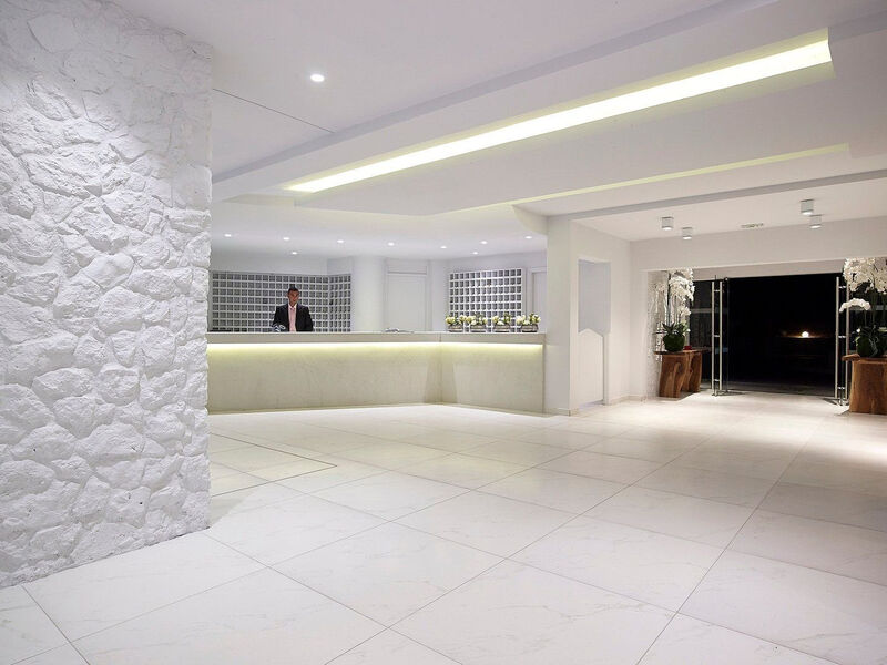 Dimitra Beach Hotel & Suites