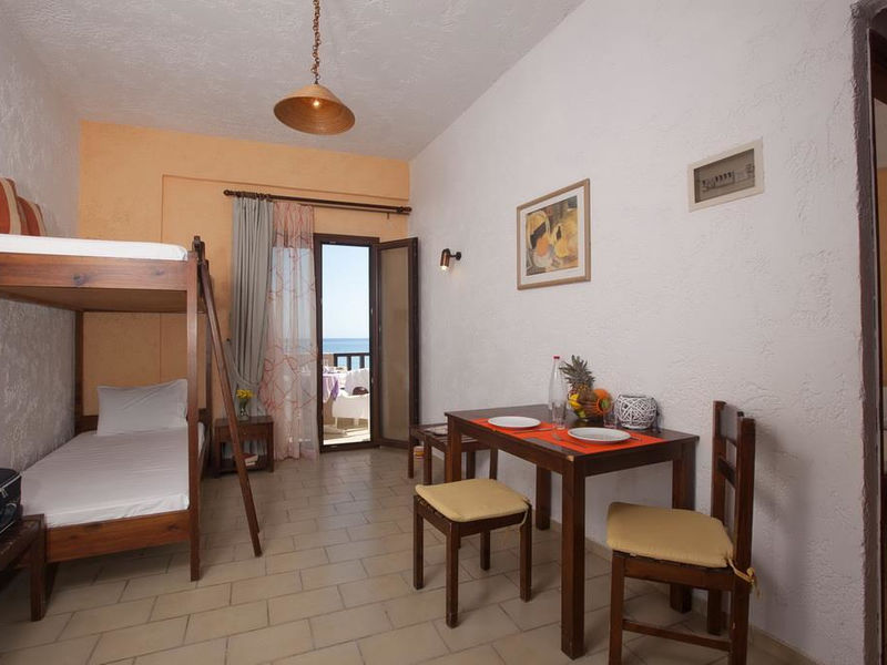 Dimitra Hotel & Apts
