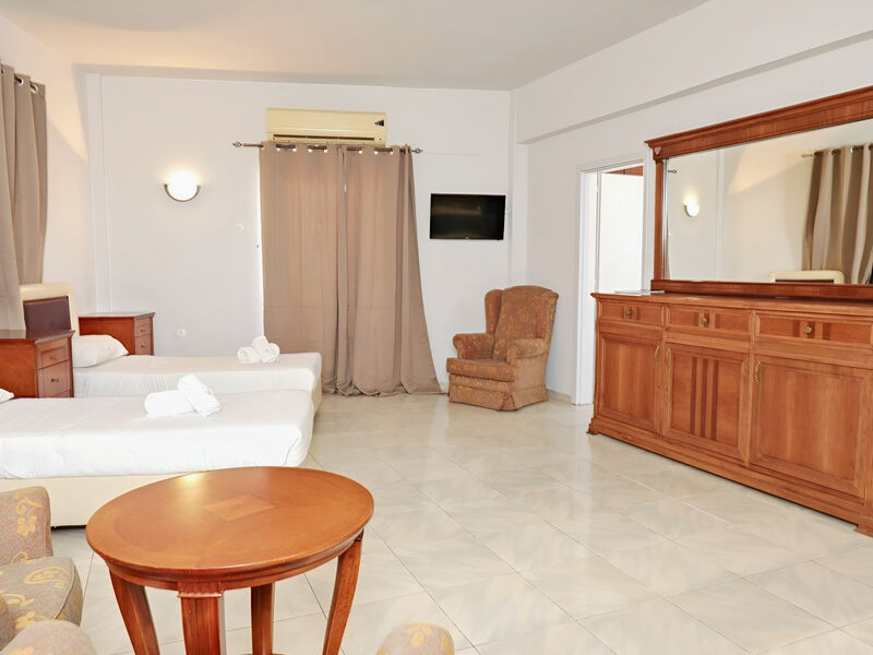 Diogenys Blue Palace