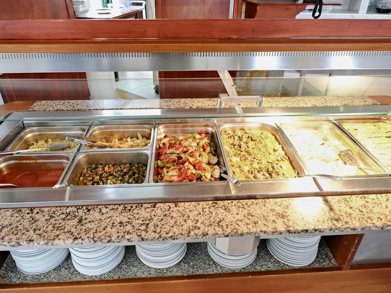 Diogenys Blue Palace