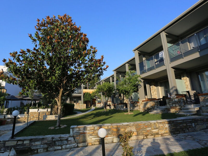 Dionysos Hotel and Studios