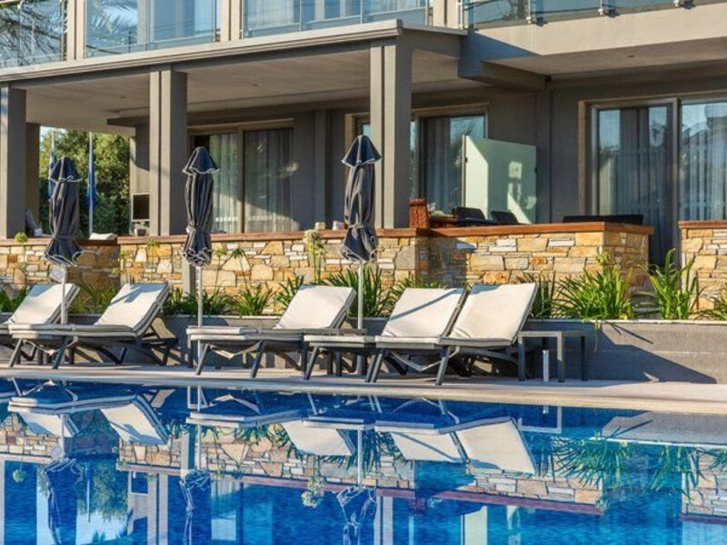 Dionysos Hotel and Studios