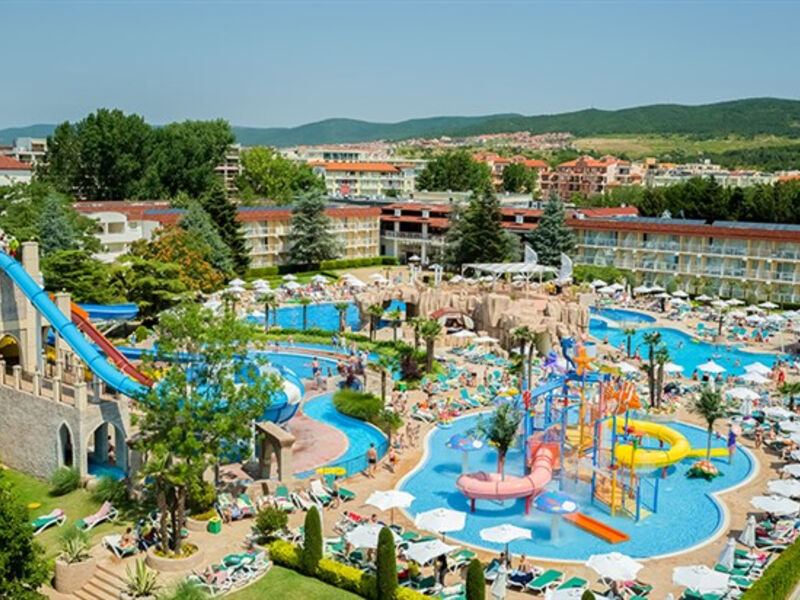 Dit Evrika Beach Club