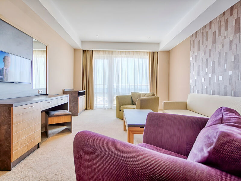 Dit Evrika Beach Club