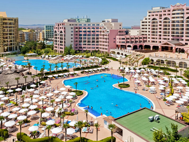 Dit Majestic Beach Resort