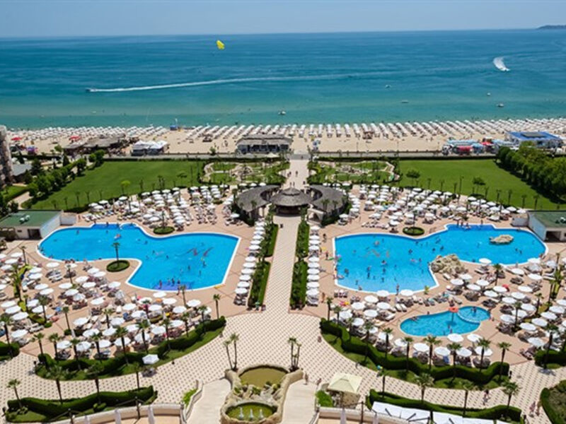 Dit Majestic Beach Resort