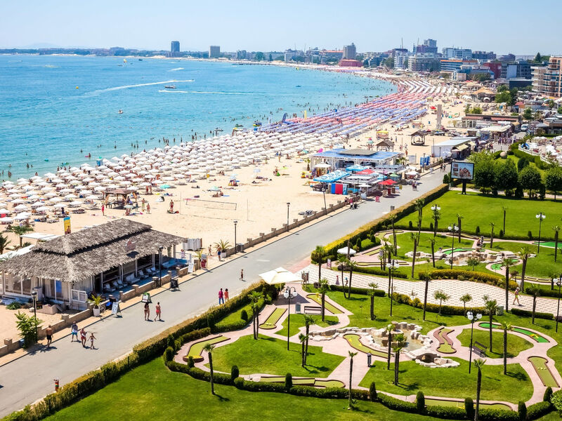 Dit Majestic Beach Resort