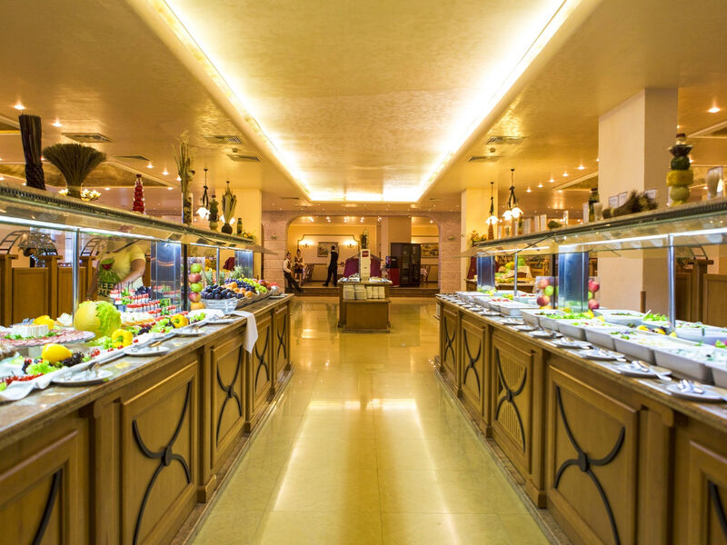 Dit Majestic Beach Resort