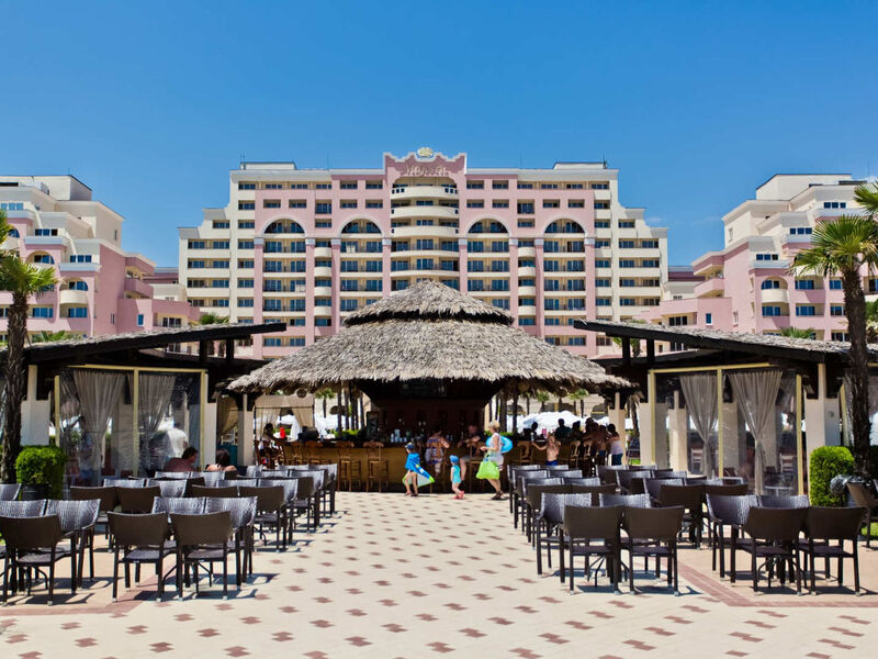 Dit Majestic Beach Resort