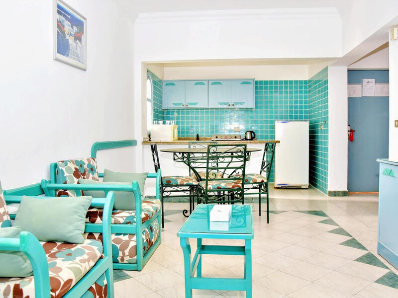 Dive Inn Resort