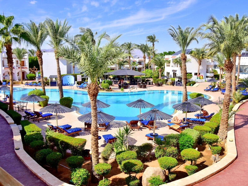 Dive Inn Resort