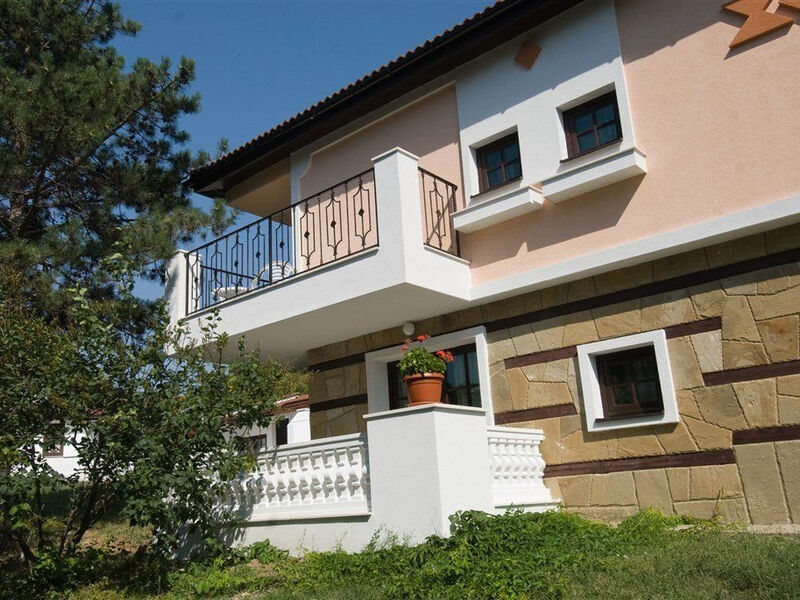 Holiday Village Djuni