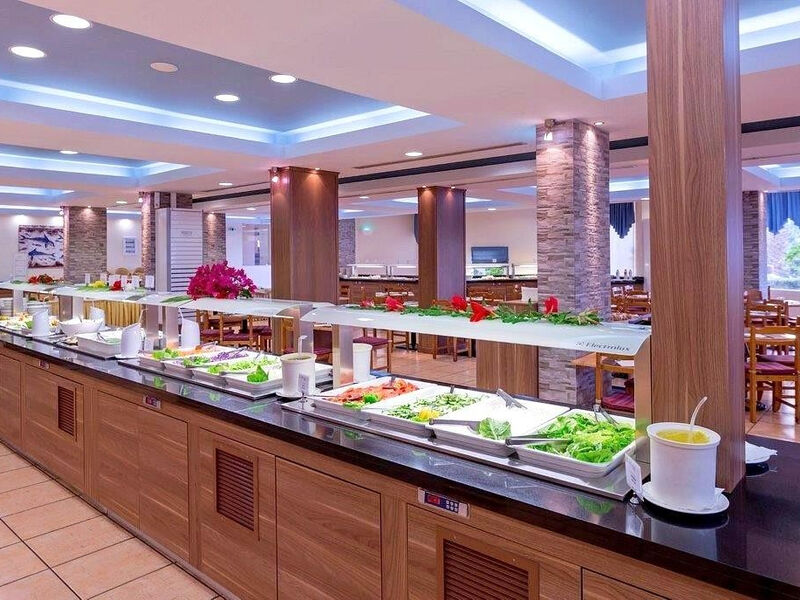 Dessole Dolphin Bay Resort