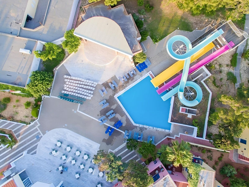 Dessole Dolphin Bay Resort