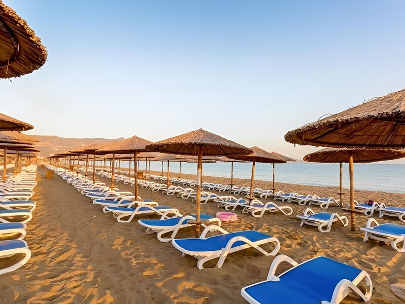 Dessole Dolphin Bay Resort