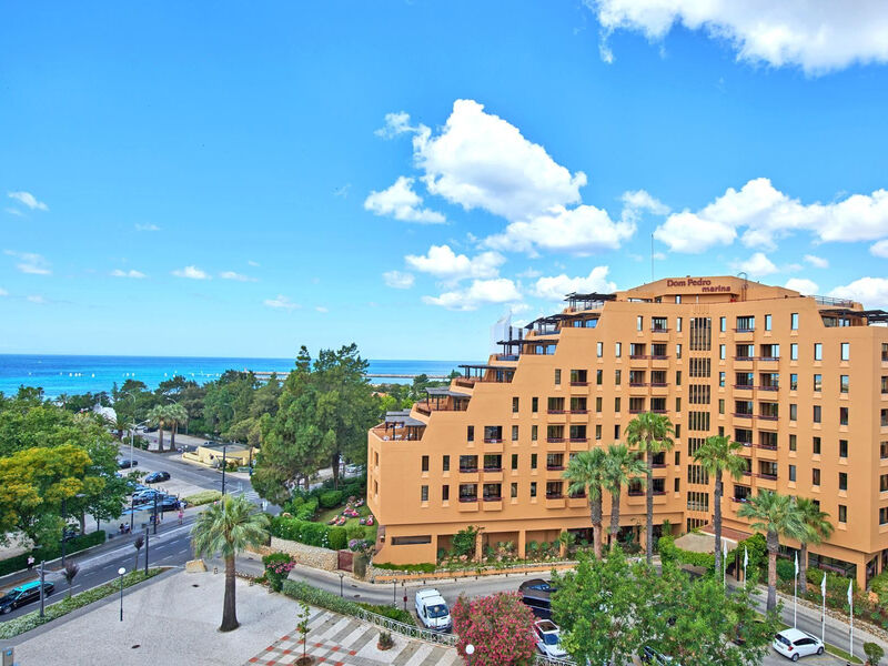 Dom Pedro Marina